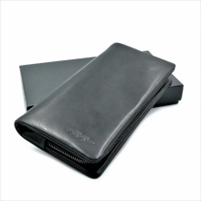 Чоловічий шкіряний клатч-гаманець Чорного кольору