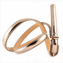 Жіночий ремінь із класичною пряжкою