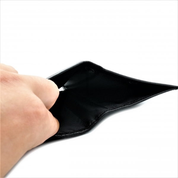 Чоловічий шкіряний гаманець Чорного кольору