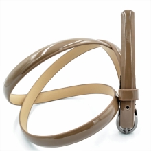 Жіночий ремінь із класичною пряжкою