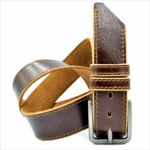 Чоловічий шкіряний ремінь під джинси.