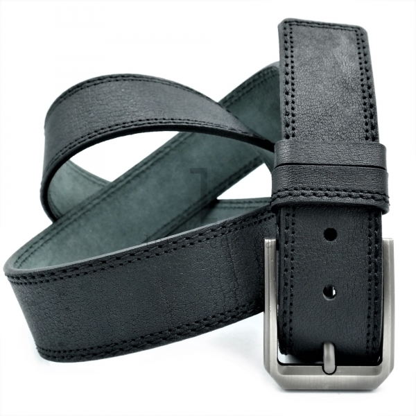 Чоловічий шкіряний ремінь під джинси.