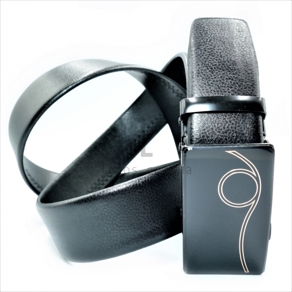 Чоловічий ремінь із автоматичною застібкою