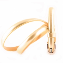 Жіночий ремінь із класичною пряжкою