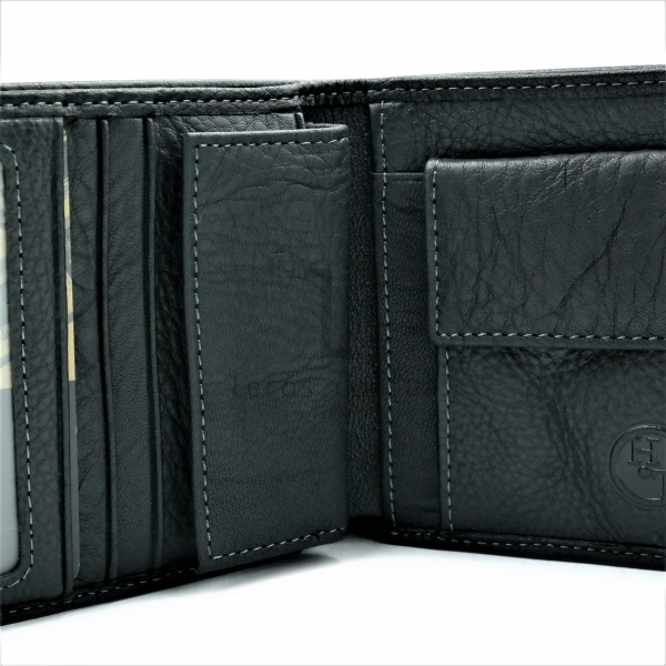 Чоловічий шкіряний гаманець Чорного кольору