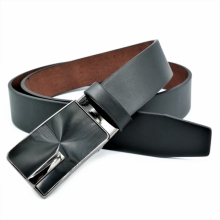 Чоловічий ремінь із затискною пряжкою