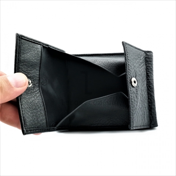 Чоловічий шкіряний гаманець Чорного кольору