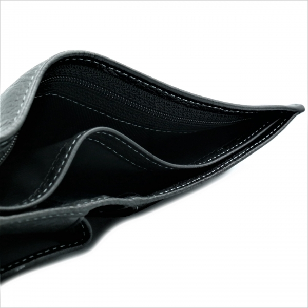 Чоловічий шкіряний гаманець Чорного кольору