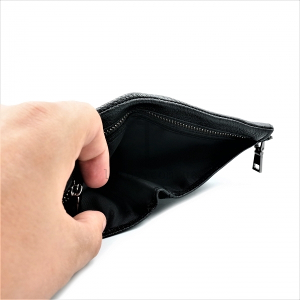 Чоловічий шкіряний гаманець Чорного кольору