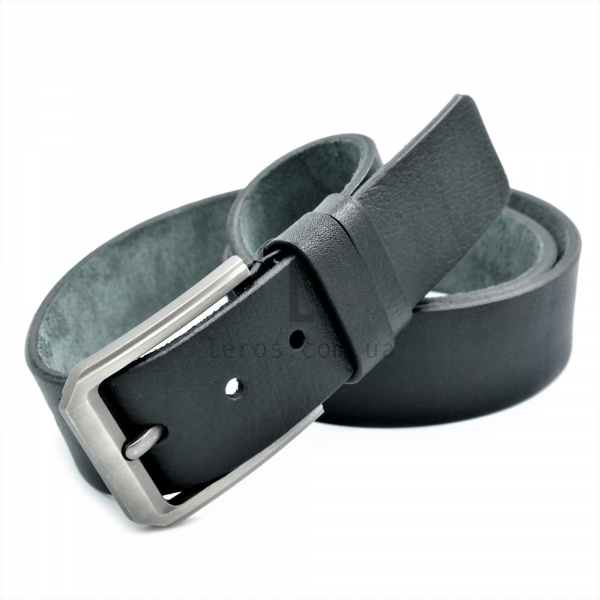 Чоловічий шкіряний ремінь під джинси.