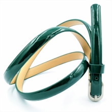 Жіночий ремінь із класичною пряжкою