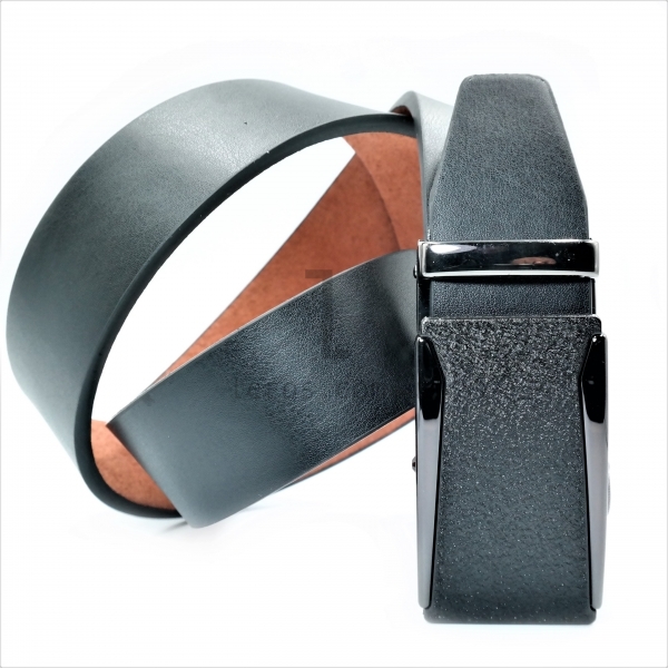 Чоловічий ремінь із автоматичною застібкою