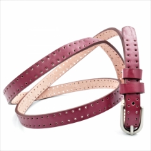 Жіночий ремінь із класичною пряжкою